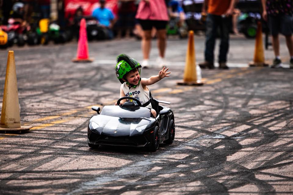 Kids power wheel race